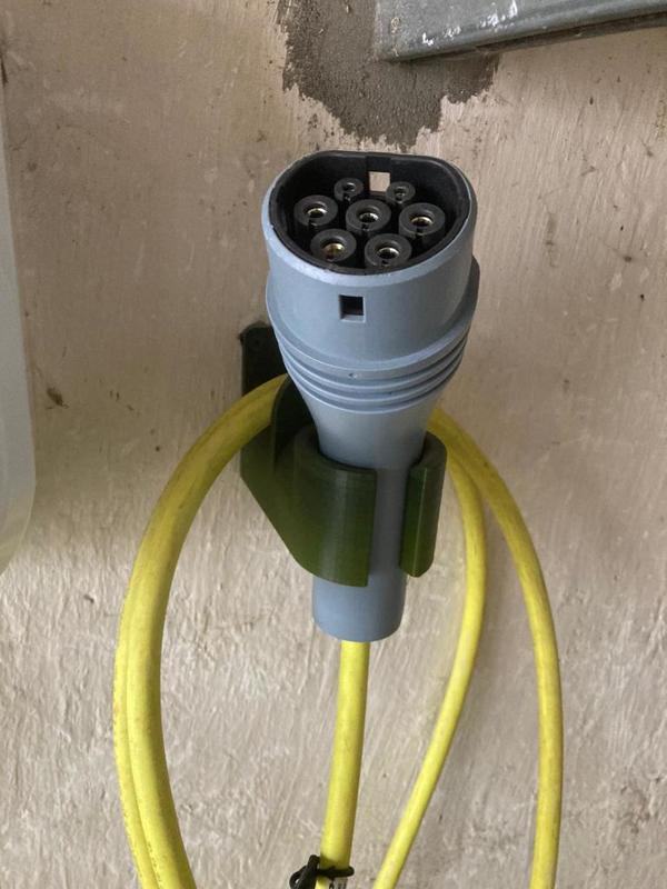 Type 2 holder charging cable