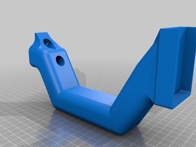 Extender for outdoor solar lamp