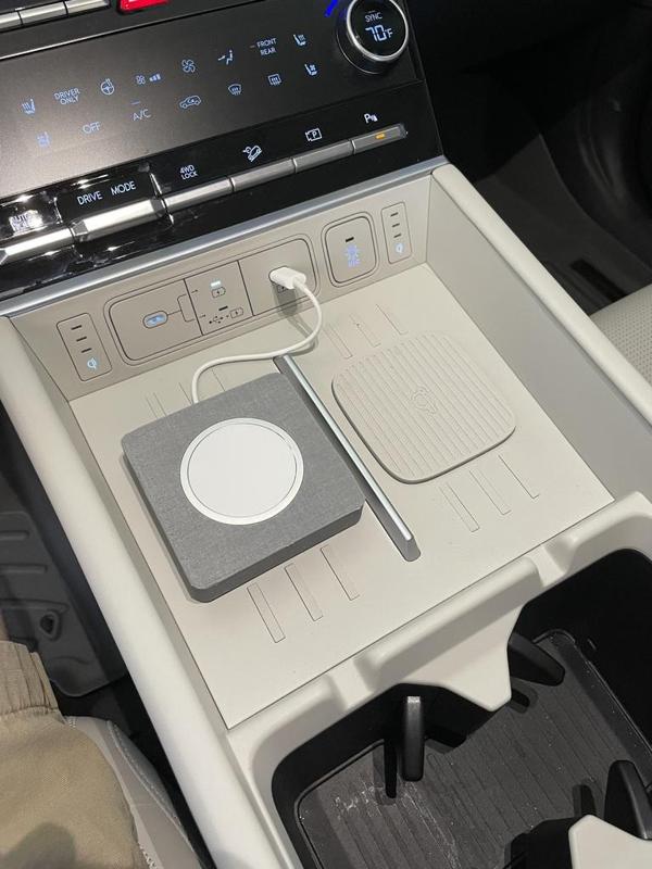 Hyundai Santa Fe - 2024 - iPhone MagSafe Conversion Spacer