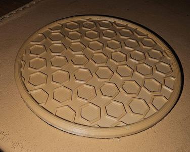 round coaster with hexagons