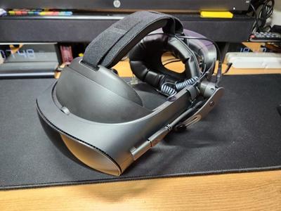 Quest Pro Comfort + FOV Bracket with head strap