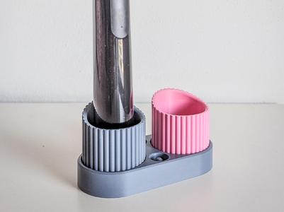 Oral-B toothbrush holder for couples