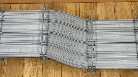 高架複々線S字レール