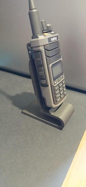 3D Printed Desktop Holder for Handheld Radios