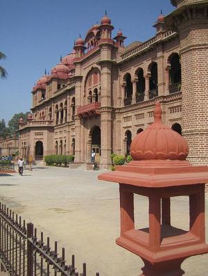 Khalsa collage entrance