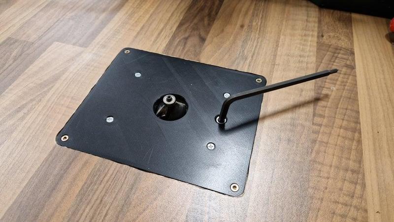 Router table lift for cheap routers