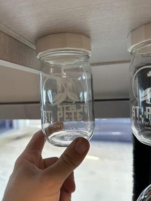 Jar lid holder