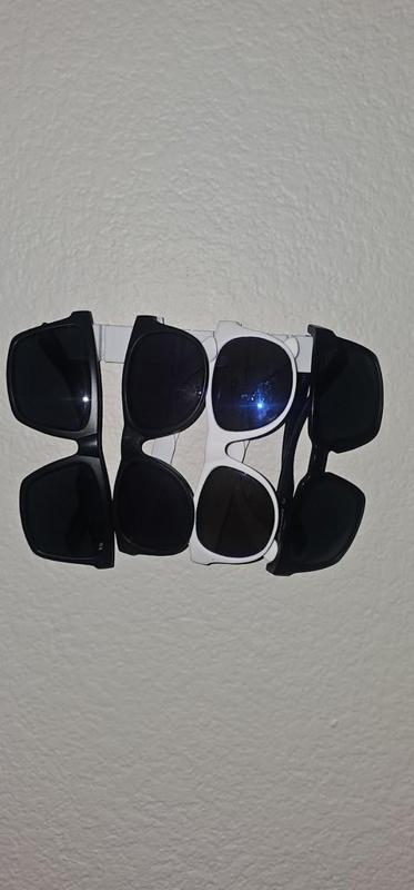 wall mount for glasses
