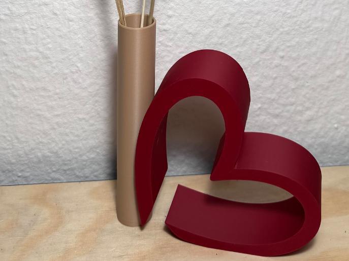 Heart Vase – Valentine's Day Decoration for Dried Flowers