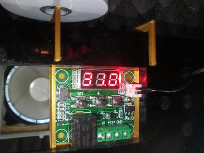 W1209 Holder for Anet A8