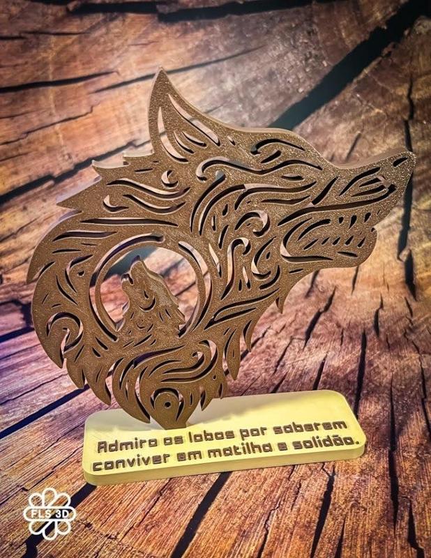 Majestic Wolf - Detailed 3D Printed Sculpture