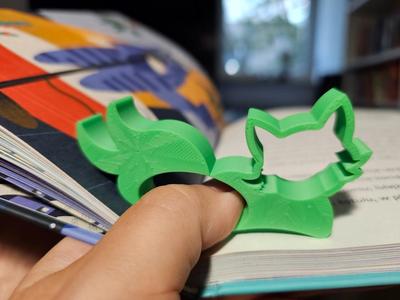 Cute Sprigatito cat page holder