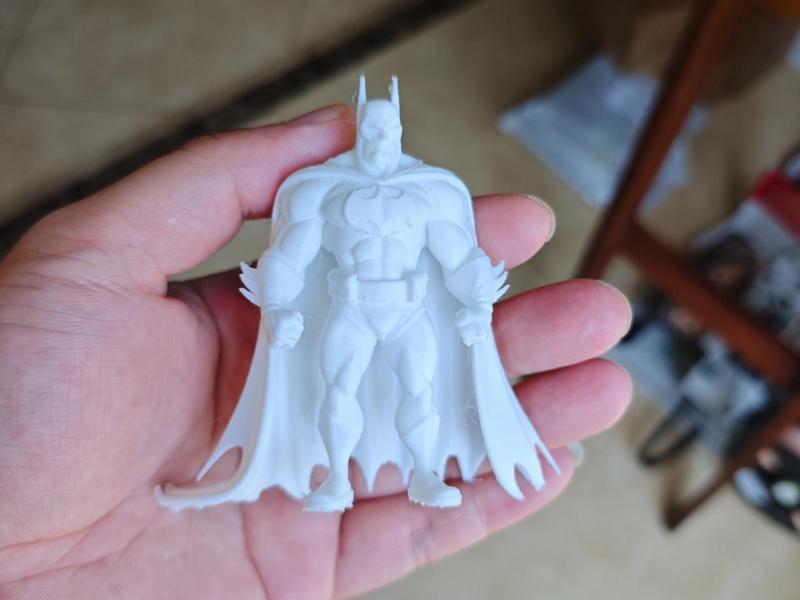 Batman action figure figurine, scalable for printing, children's toy, collectible display piece model, one-click Print in Place with supports, remove carefully