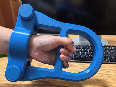 wrist fixed toy