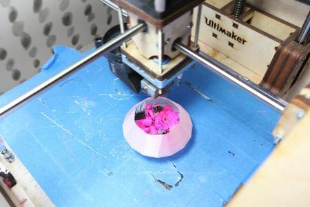 Brilliant cut diamond aligned / Shaker