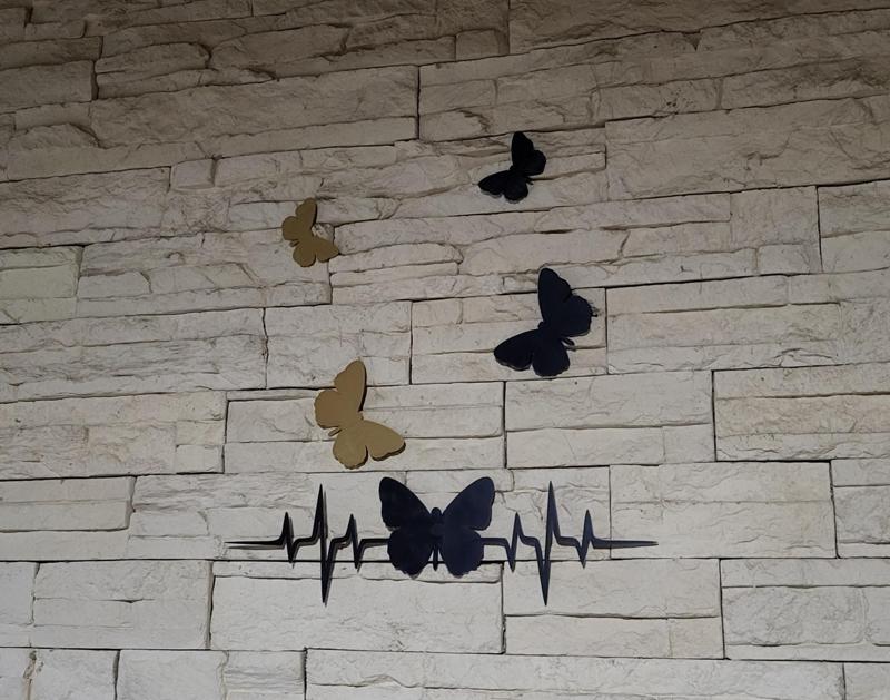 Two butterfly lifelines