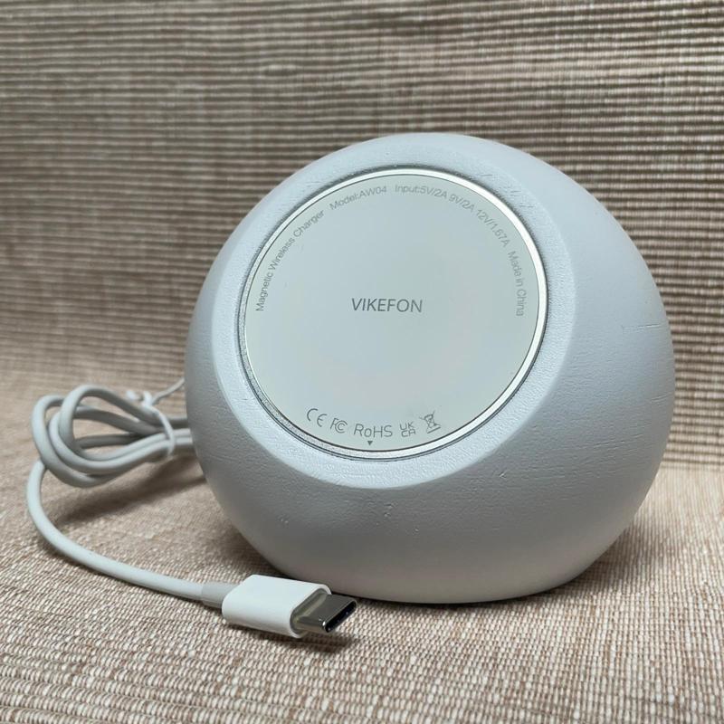 MagSafe Stand iPhone