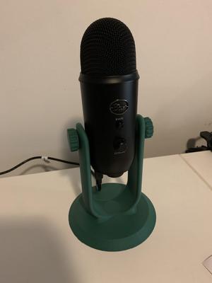 Blue Yeti Desk Stand