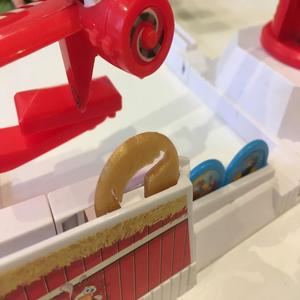 Loopin' Louie - Chicken token