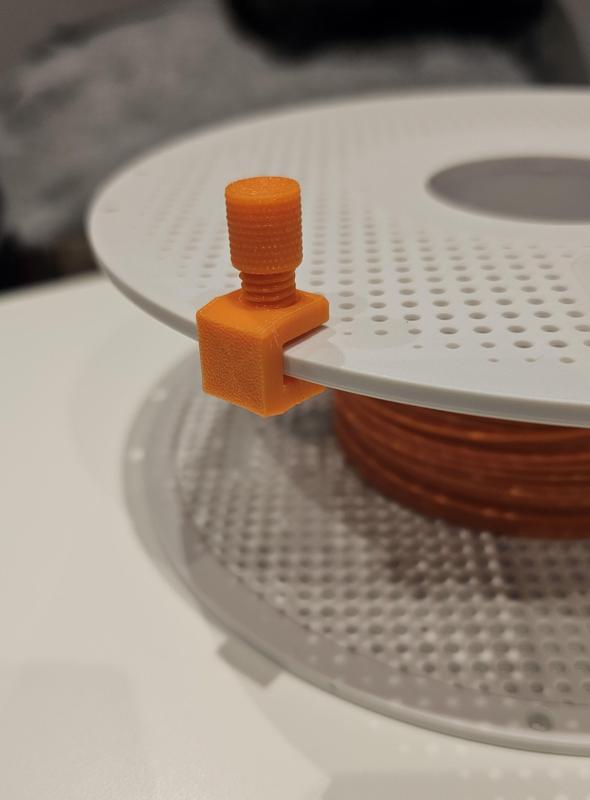Filament Clip with Knurled M8 Bolt
