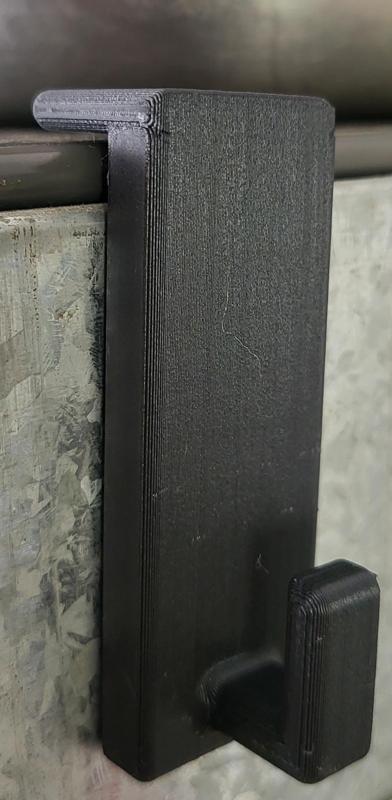 Larger magnetic hooks