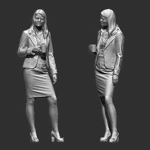 PEOPLE WOMEN F54 FIGURE DIORAMA