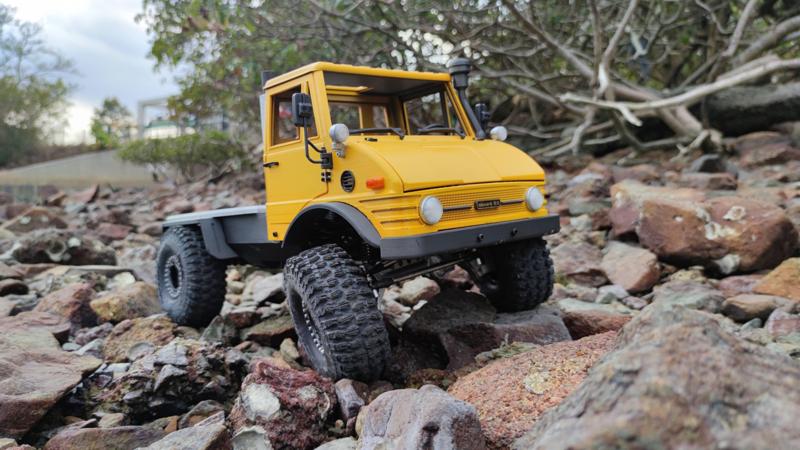 Crawler Bog 406 Cab (UNIMOG 406 replica) - 1/10 RC body