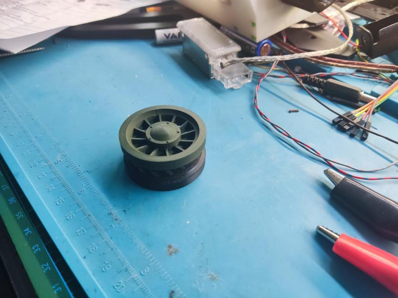 Upgraded wheels and spacers for T34-85