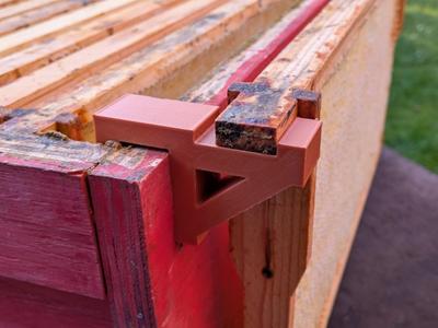 Bee Frame holder