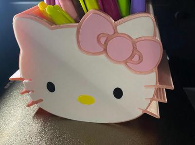 hello kitty pencil holder