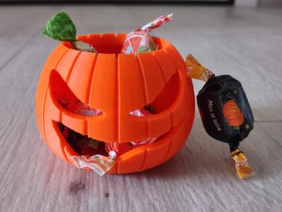 PUMPKIN PEN HOLDER CANDY CATCH-ALL