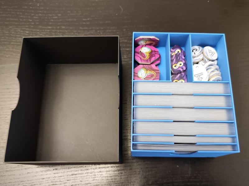 Duel for Cardia - sleeved cards and organizer