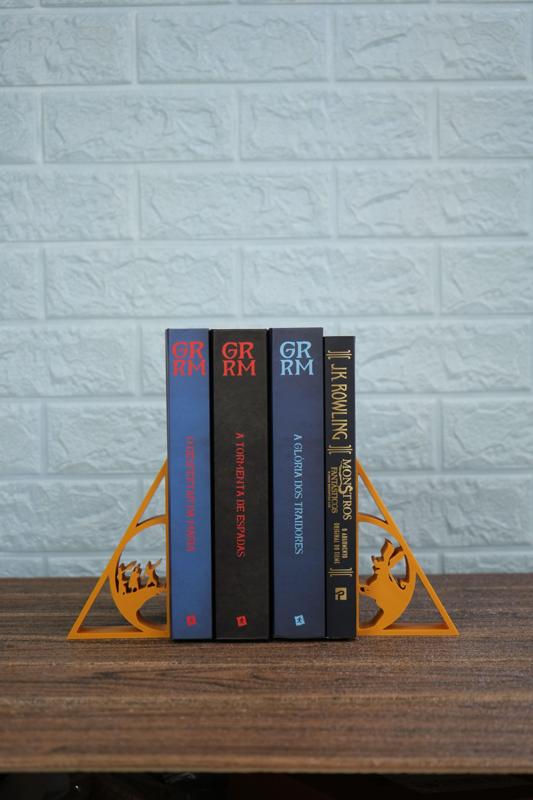 Harry Potter Deathly Hallows & The Tale of the Three Brothers Bookends - HP - Bookshelf - Book Lover