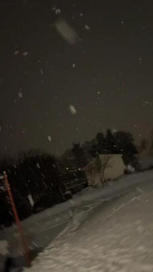 Maxx snow tires and spacer   