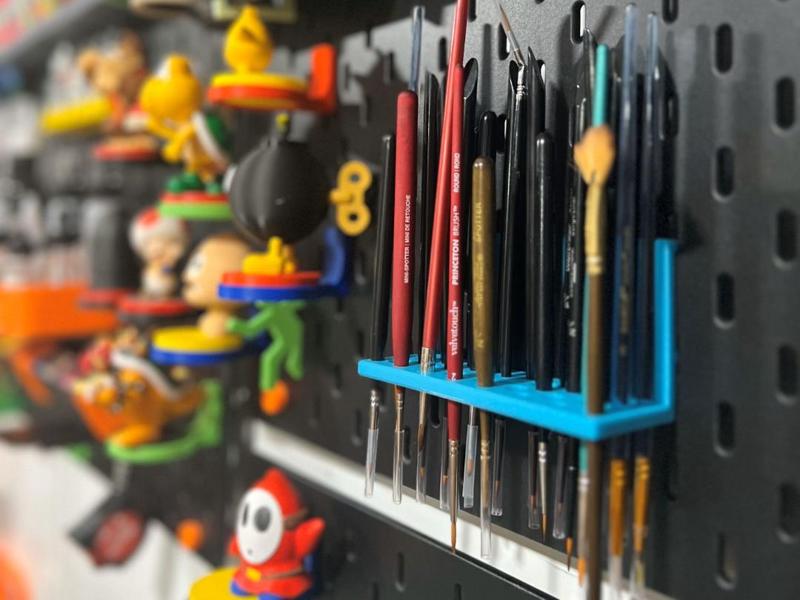 skadis paint brush holder