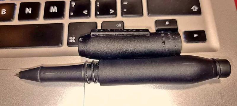 Roller pen for standard refill