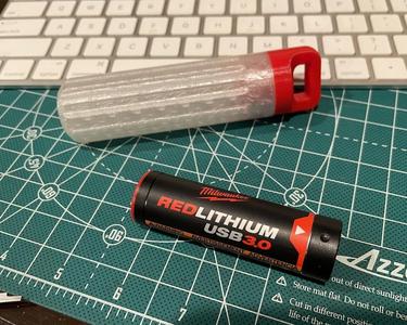 Milwaukee 4V USB3.0 Battery Holder