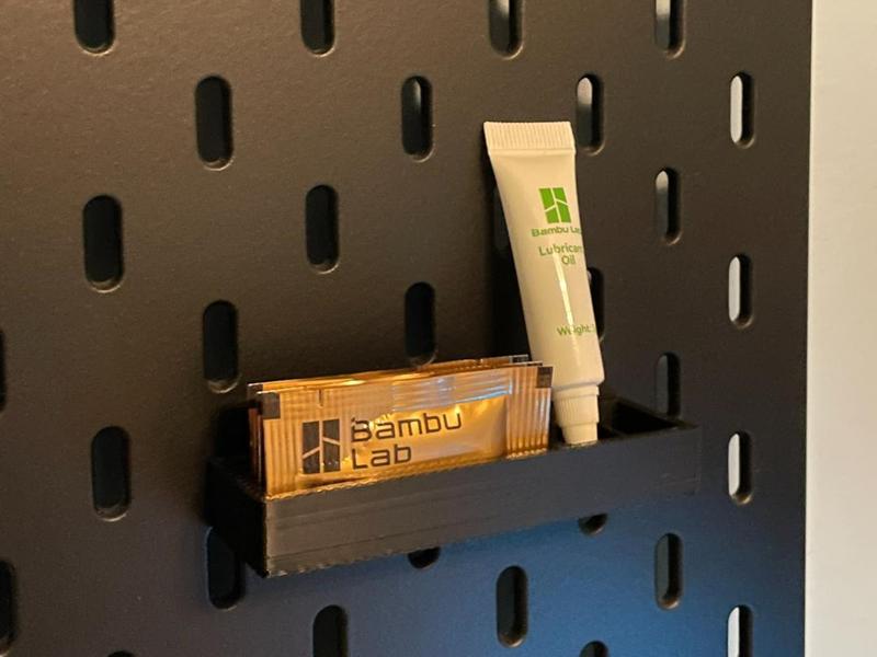 Ikea SKÅDIS Lubricant Grease and Oil holder.