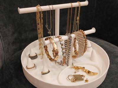Sleek Ergonomic Portable 5 In 1 Jewelry Tray