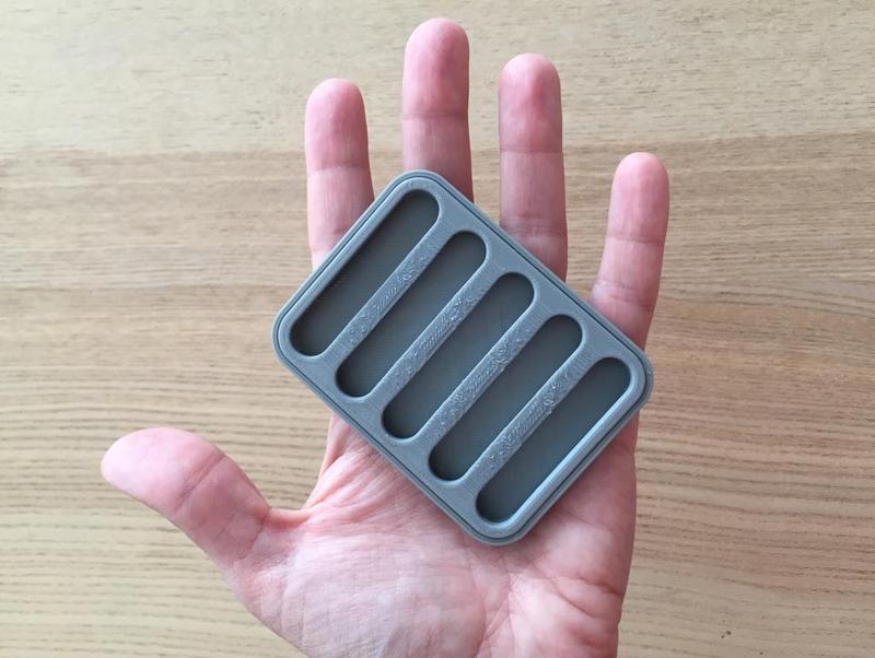 travel size soap dish