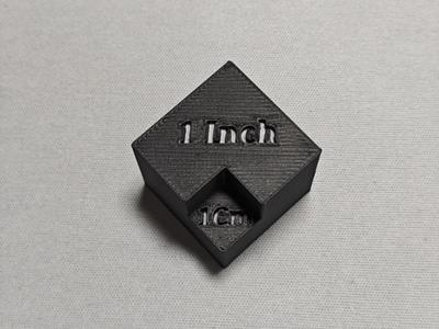 Inch vs. Centimeter - Reference Cube