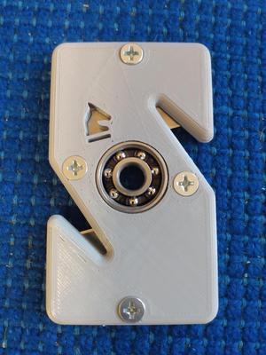 Dual blade plastic safety cutter spinner Card thingi