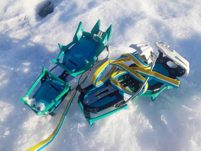 Singing Rock Crampons cover   