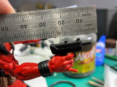 1/12th scale Mac-10