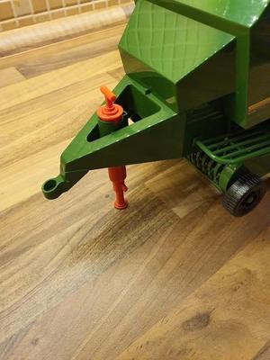 Bruder podpěra balíkovače John Deere