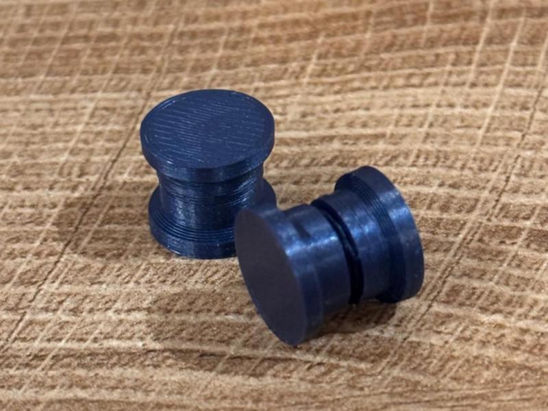 Internally threaded ear plugs ~10mm