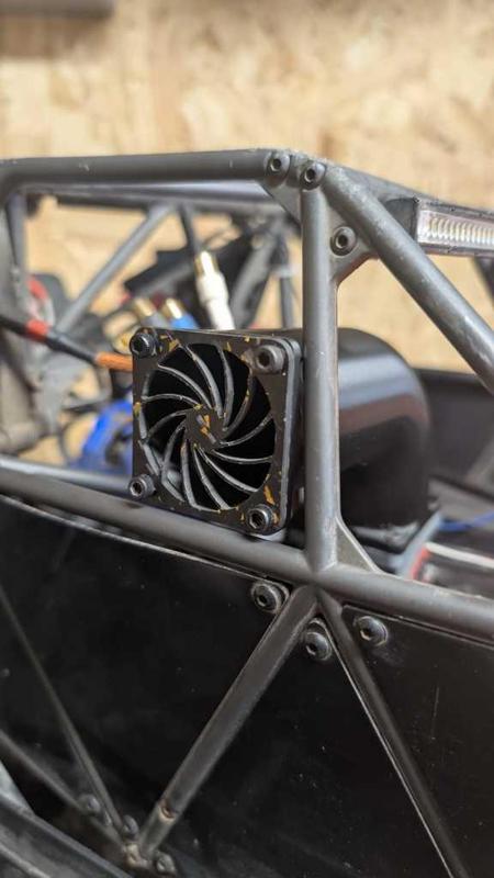 Traxxas Udr Fan Duct/Pipe