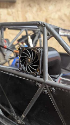 Traxxas Udr Fan Duct/Pipe