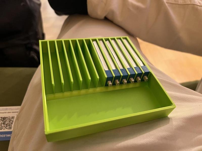 Meteor75 Pro box insert to hold BT2.0 500 mAh batteries