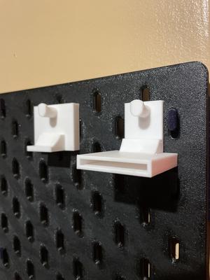 Benchy mount for Skadis w/ Swatch holder